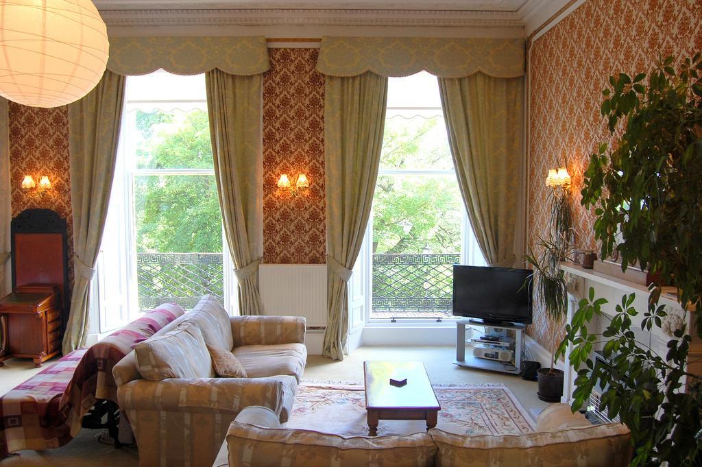 Regent Terrace, Central And Charming, Quiet 에든버러 객실 사진